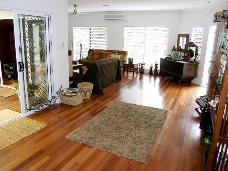 Kewarra Beach QLD 4879