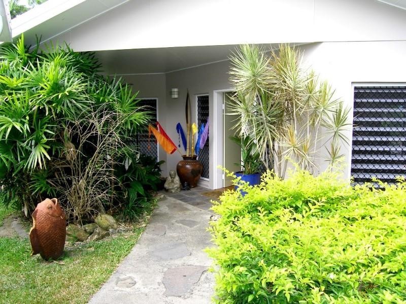 Kewarra Beach QLD 4879