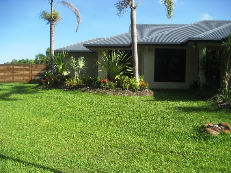 Clifton Beach QLD 4879