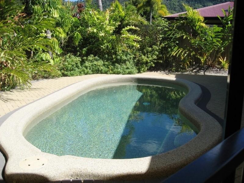 Clifton Beach QLD 4879