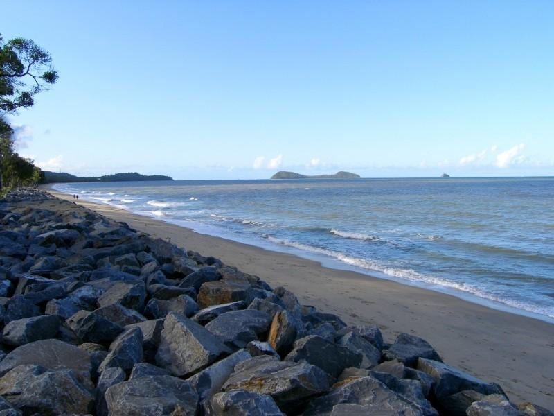 Clifton Beach QLD 4879