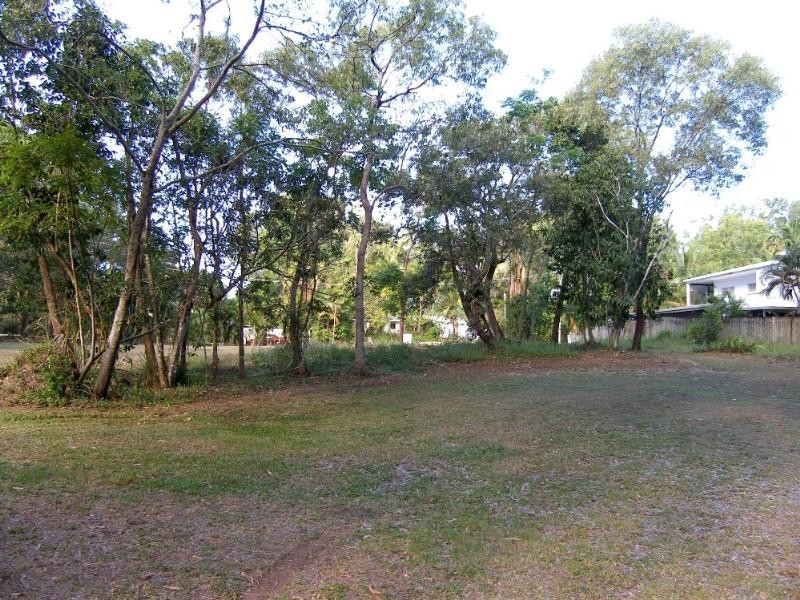 Clifton Beach QLD 4879