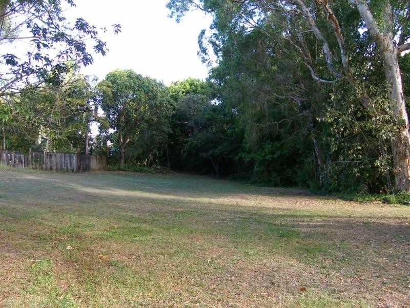 Clifton Beach QLD 4879