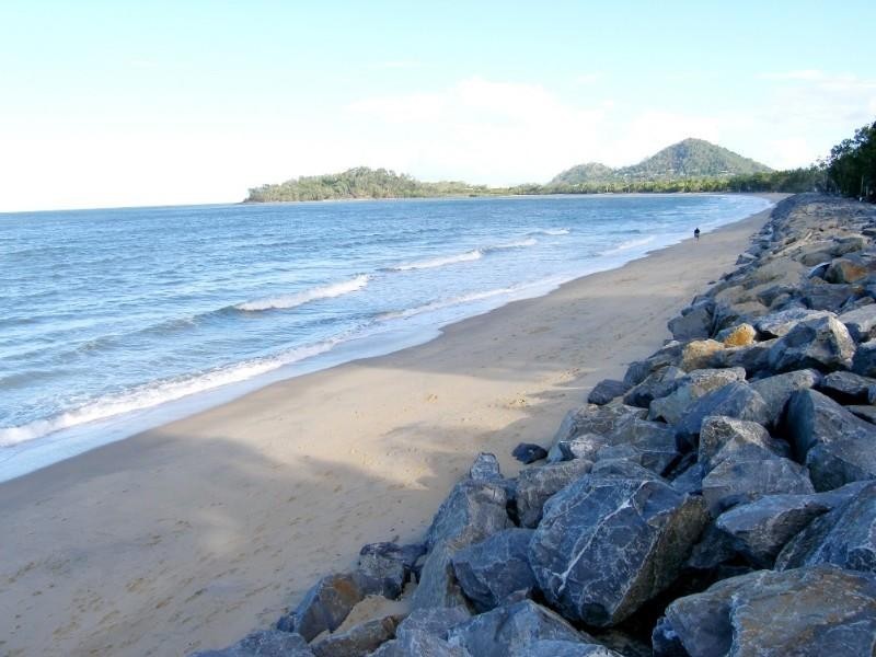 Clifton Beach QLD 4879