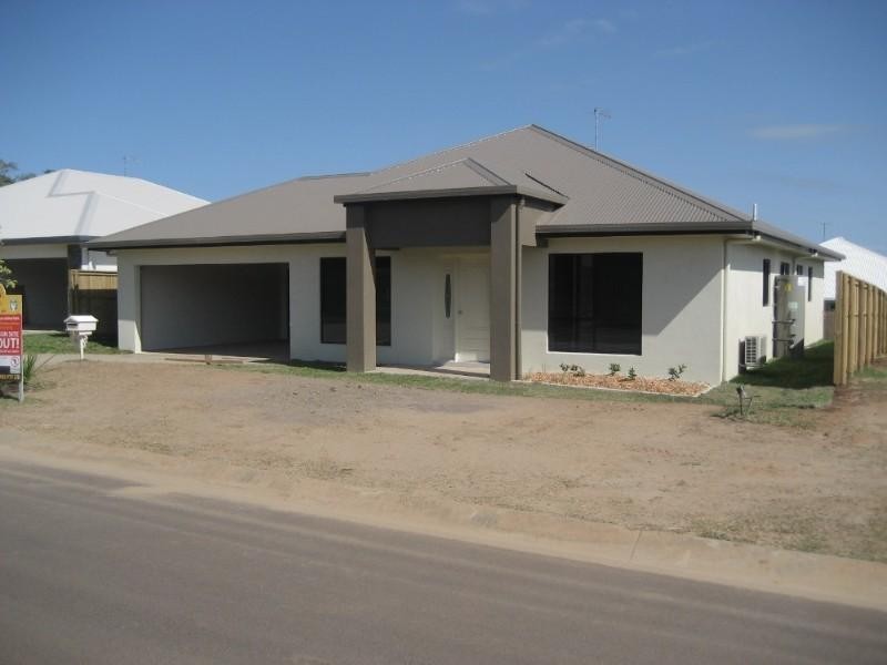 16 Port Close, Trinity Beach QLD 4879