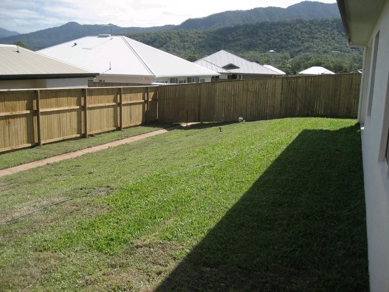 18 Port Close, Trinity Beach QLD 4879