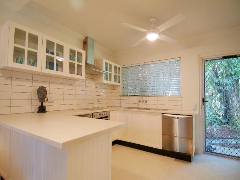 Trinity Beach QLD 4879