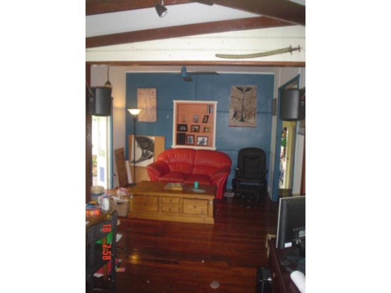 87 Marshall Street, Machans Beach QLD 4878