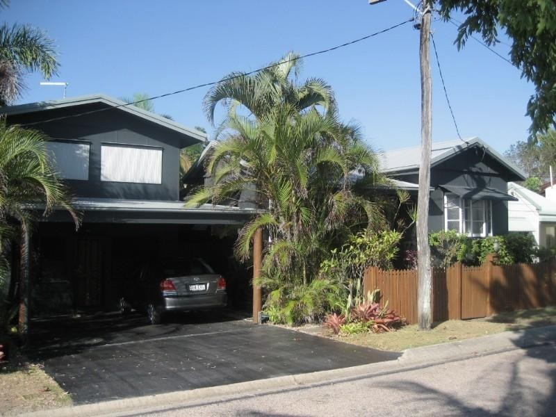 Machans Beach QLD 4878