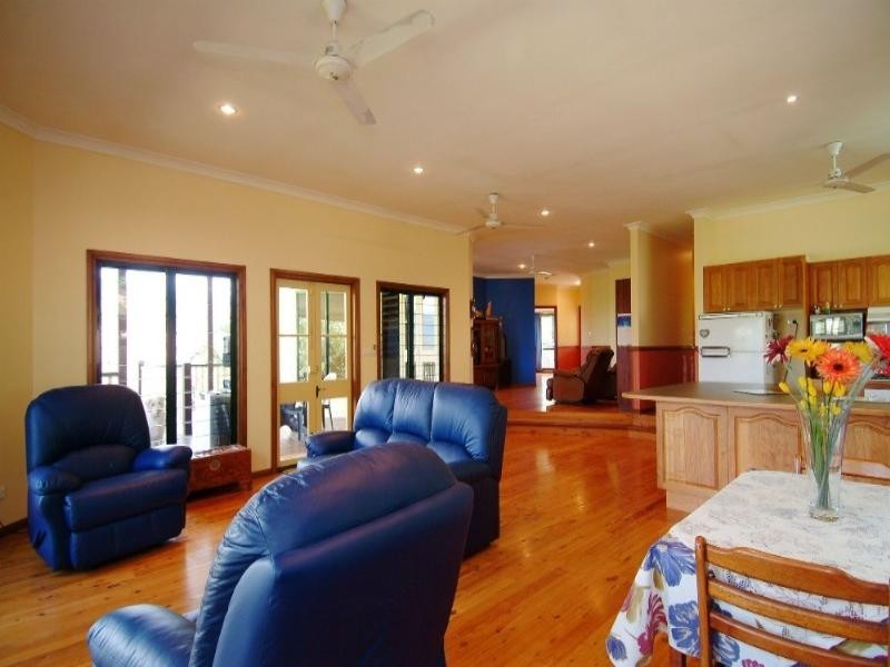 12 Crowsnest Terrace, Trinity Beach QLD 4879