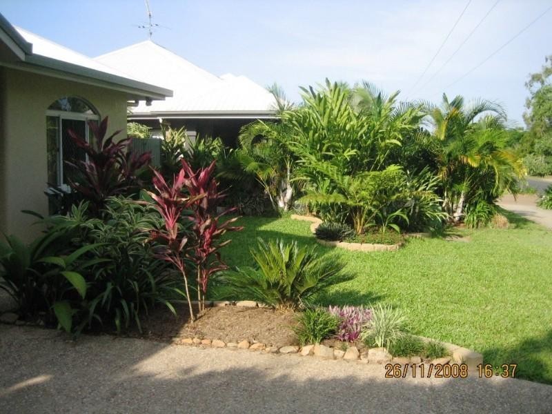 12 Moore Road, Kewarra Beach QLD 4879