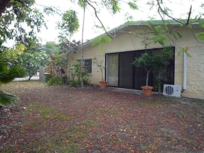 Yorkeys Knob QLD 4878