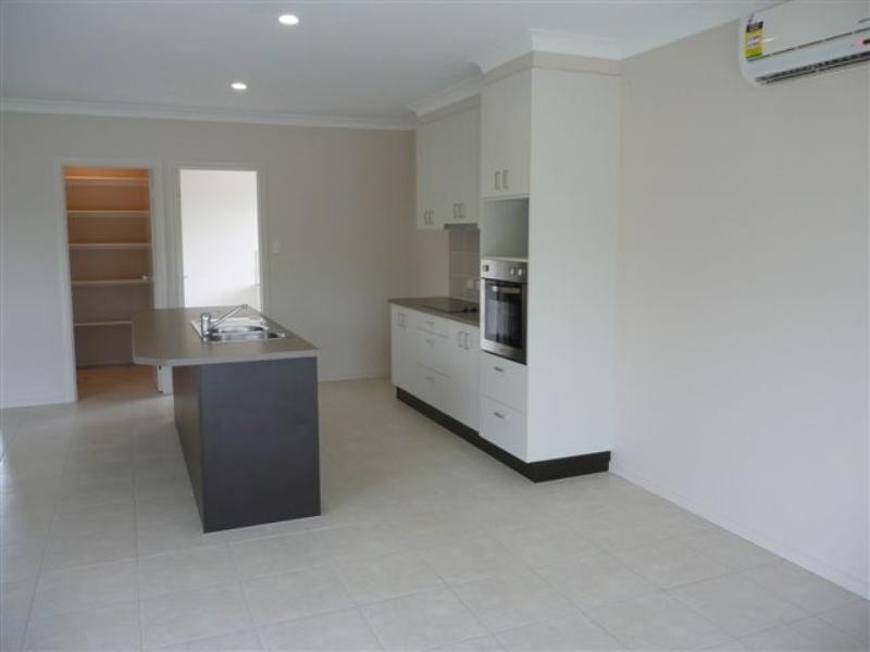 87 Roberts Drive, Trinity Beach QLD 4879