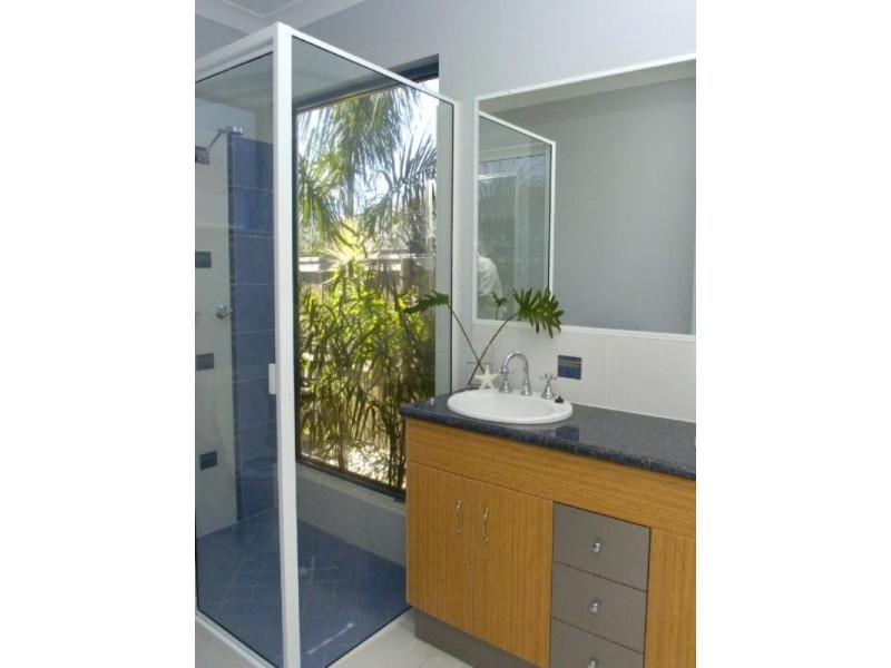 15 Sago Close, Palm Cove QLD 4879