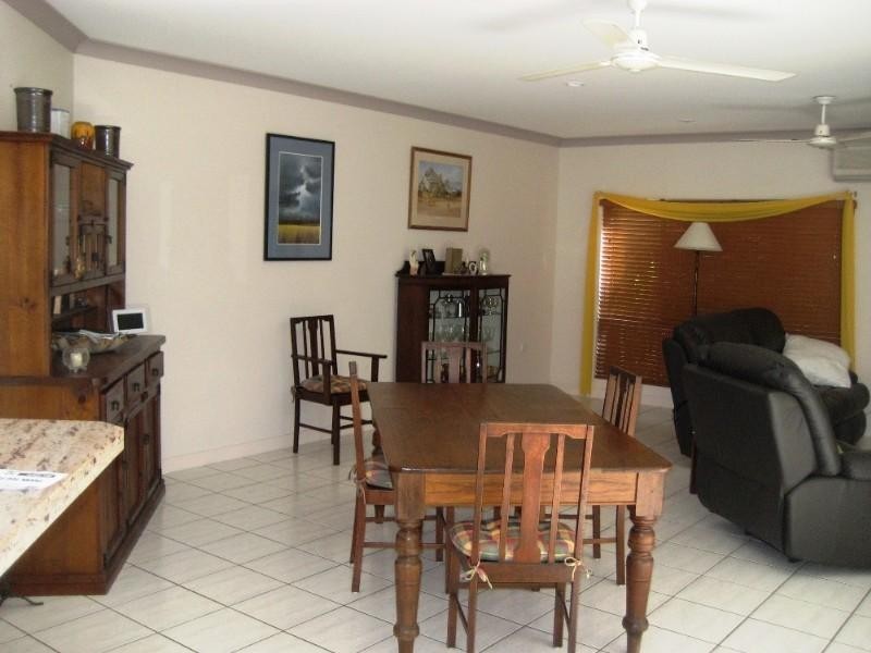 9 Pellowe Close, Clifton Beach QLD 4879