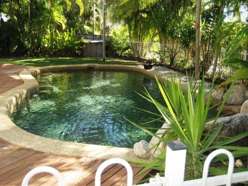 9 Pellowe Close, Clifton Beach QLD 4879