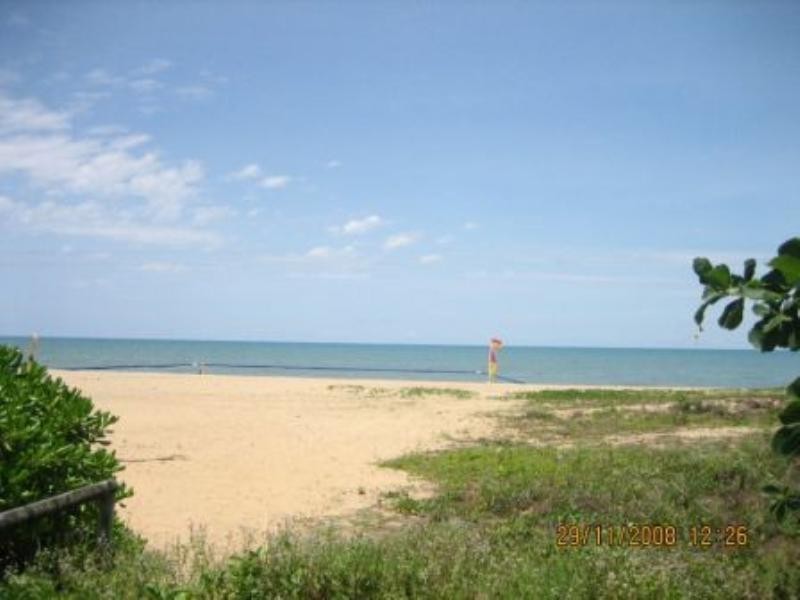 Yorkeys Knob QLD 4878