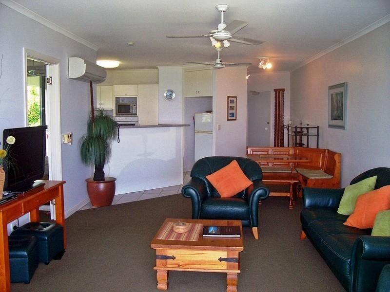 6/38 Moore Street, Trinity Beach QLD 4879