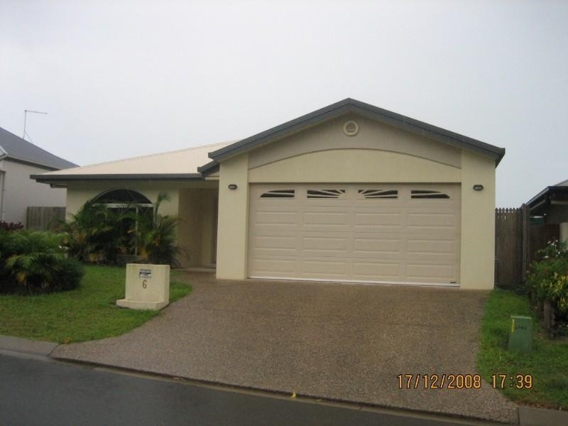 6 Lyndon Close, Bentley Park QLD 4869