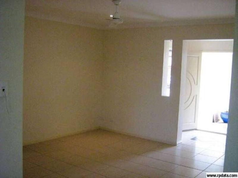 6 Lyndon Close, Bentley Park QLD 4869