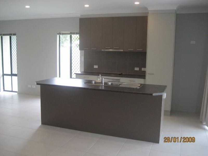 3 Seton Street, Trinity Park QLD 4879