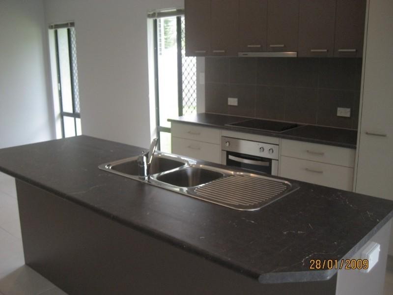 3 Seton Street, Trinity Park QLD 4879