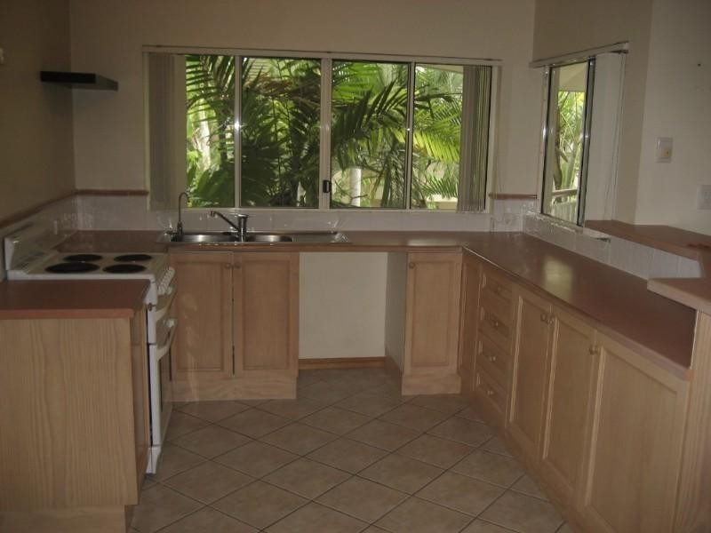 8/34 Oliva Street, Palm Cove QLD 4879