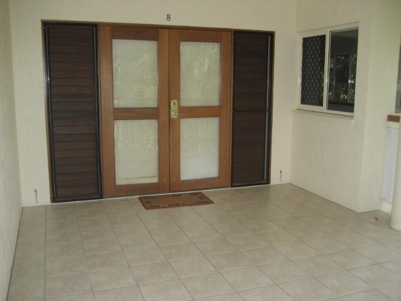 8/34 Oliva Street, Palm Cove QLD 4879