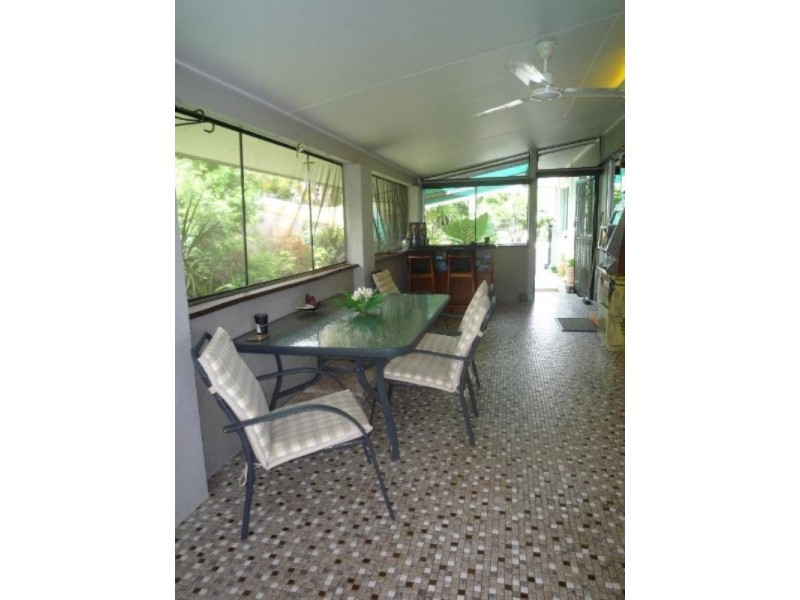 Holloways Beach QLD 4878