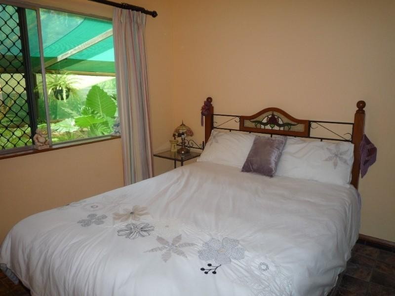 Holloways Beach QLD 4878