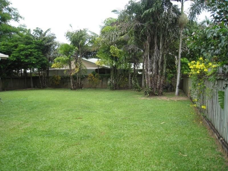 Kewarra Beach QLD 4879