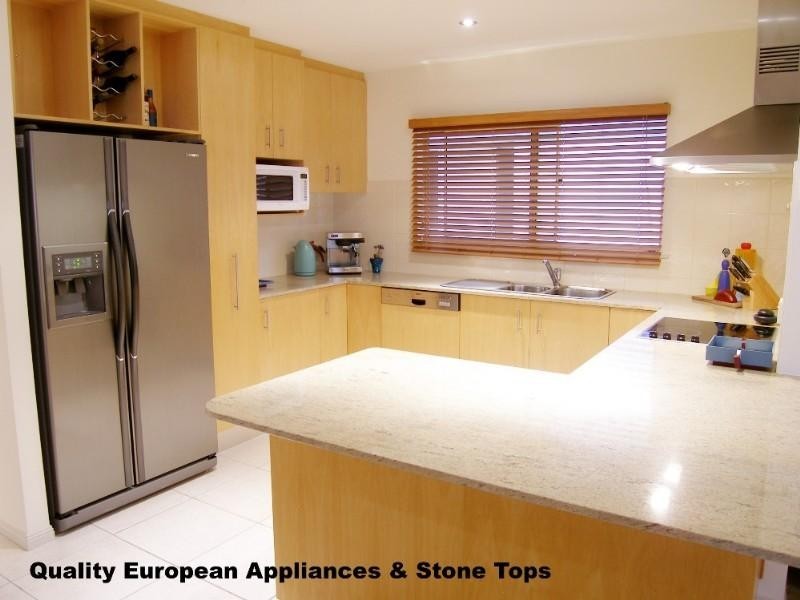 9/77 Arlington Esplanade, Clifton Beach QLD 4879