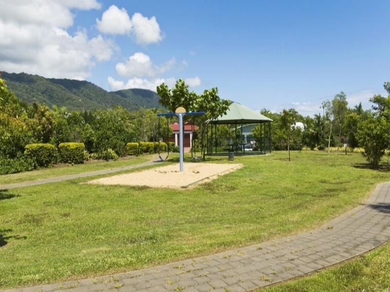 8 Etty Street, Kewarra Beach QLD 4879