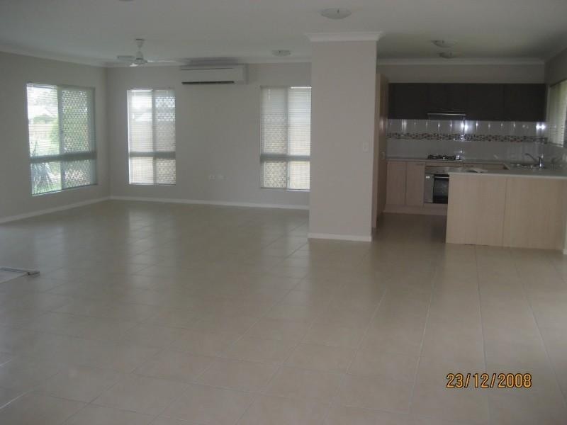 113 Roberts Drive, Trinity Beach QLD 4879