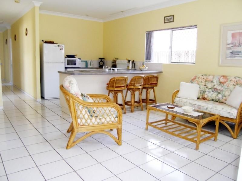 24 Dolphin Crescent, Kewarra Beach QLD 4879