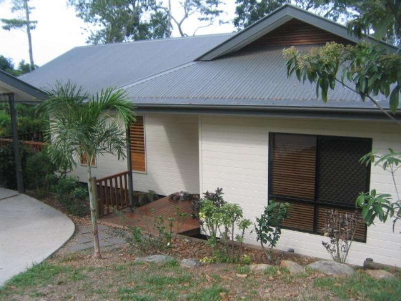 34 Daphne Street, Redlynch QLD 4870