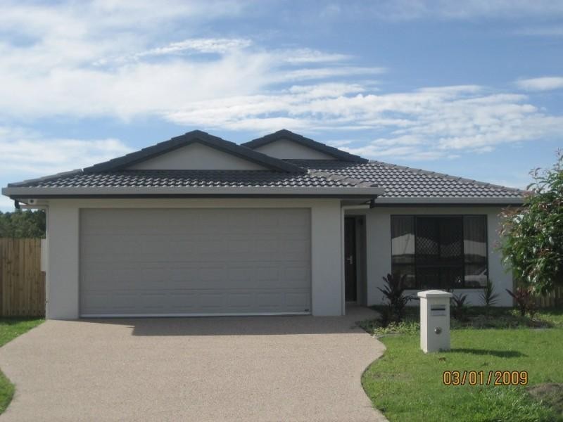 34 Phoenix Street, White Rock QLD 4868