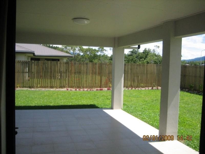 34 Phoenix Street, White Rock QLD 4868