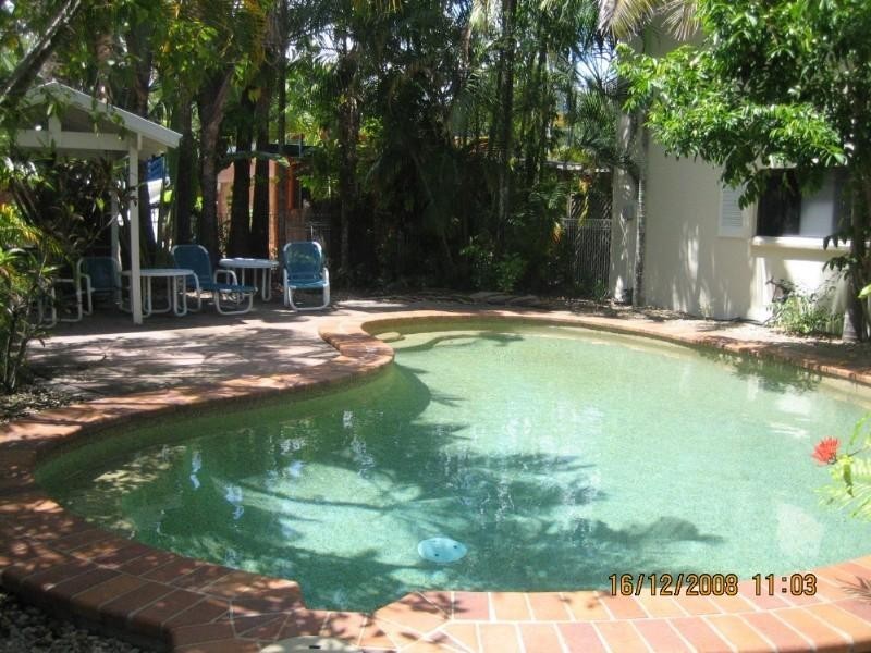 4/13 Amphora Street, Palm Cove QLD 4879