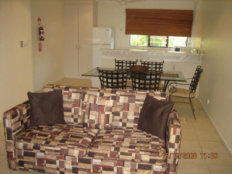 4/13 Amphora Street, Palm Cove QLD 4879