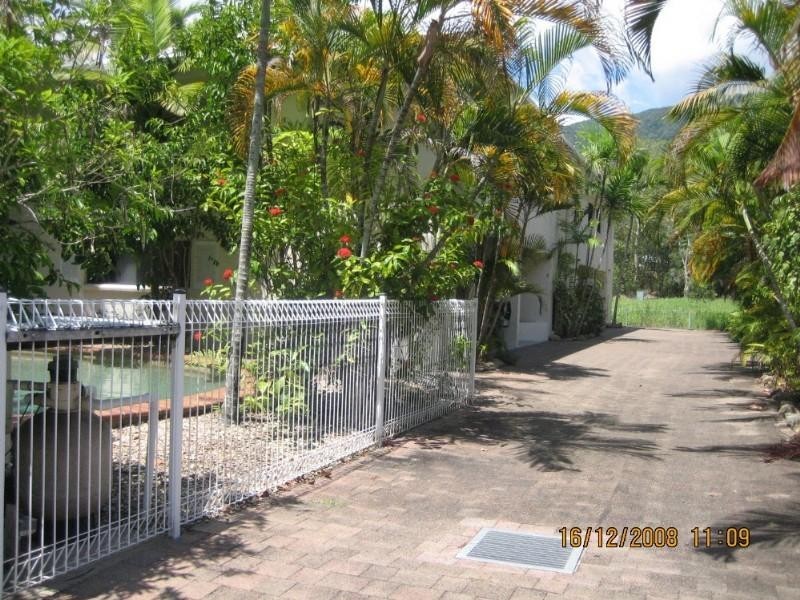 4/13 Amphora Street, Palm Cove QLD 4879