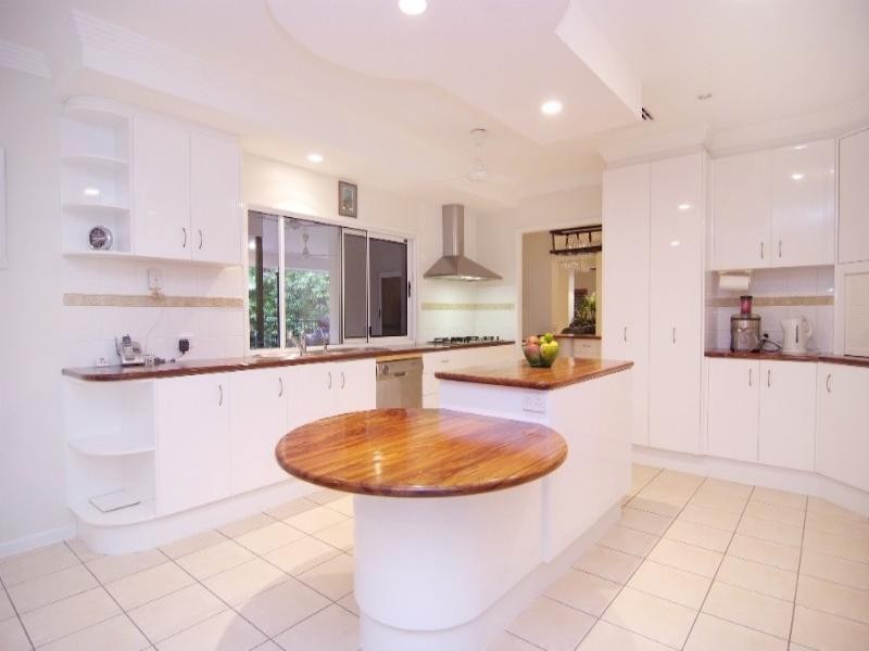 Clifton Beach QLD 4879