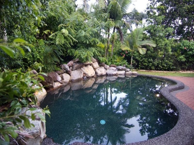 Clifton Beach QLD 4879