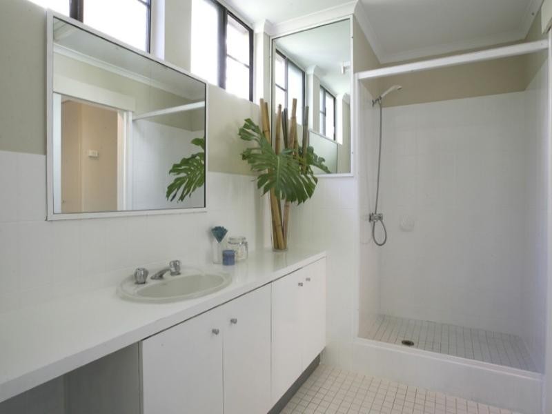 8/16-18 Deauville Close, Yorkeys Knob QLD 4878