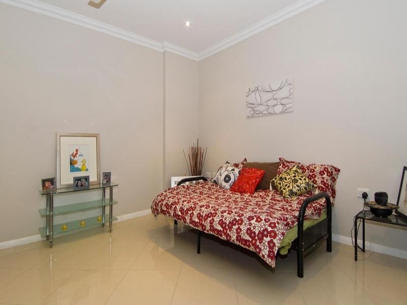 1 Satinash Close, Redlynch QLD 4870