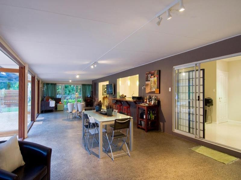 1 Satinash Close, Redlynch QLD 4870