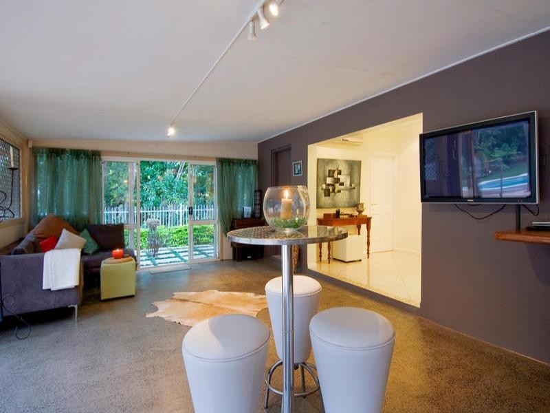 1 Satinash Close, Redlynch QLD 4870