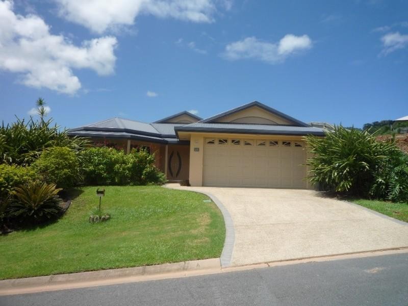 28 Findlay Street, Brinsmead QLD 4870
