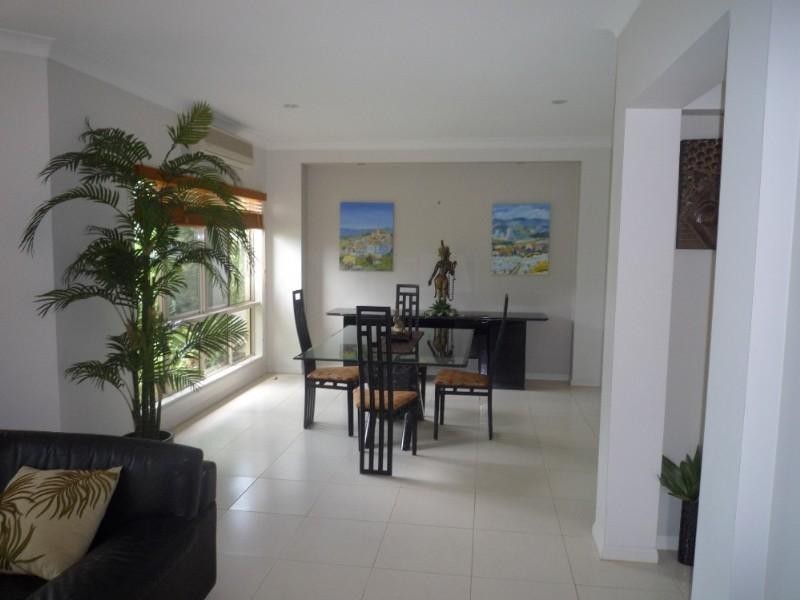 28 Findlay Street, Brinsmead QLD 4870