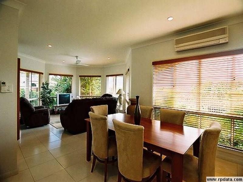 28 Findlay Street, Brinsmead QLD 4870